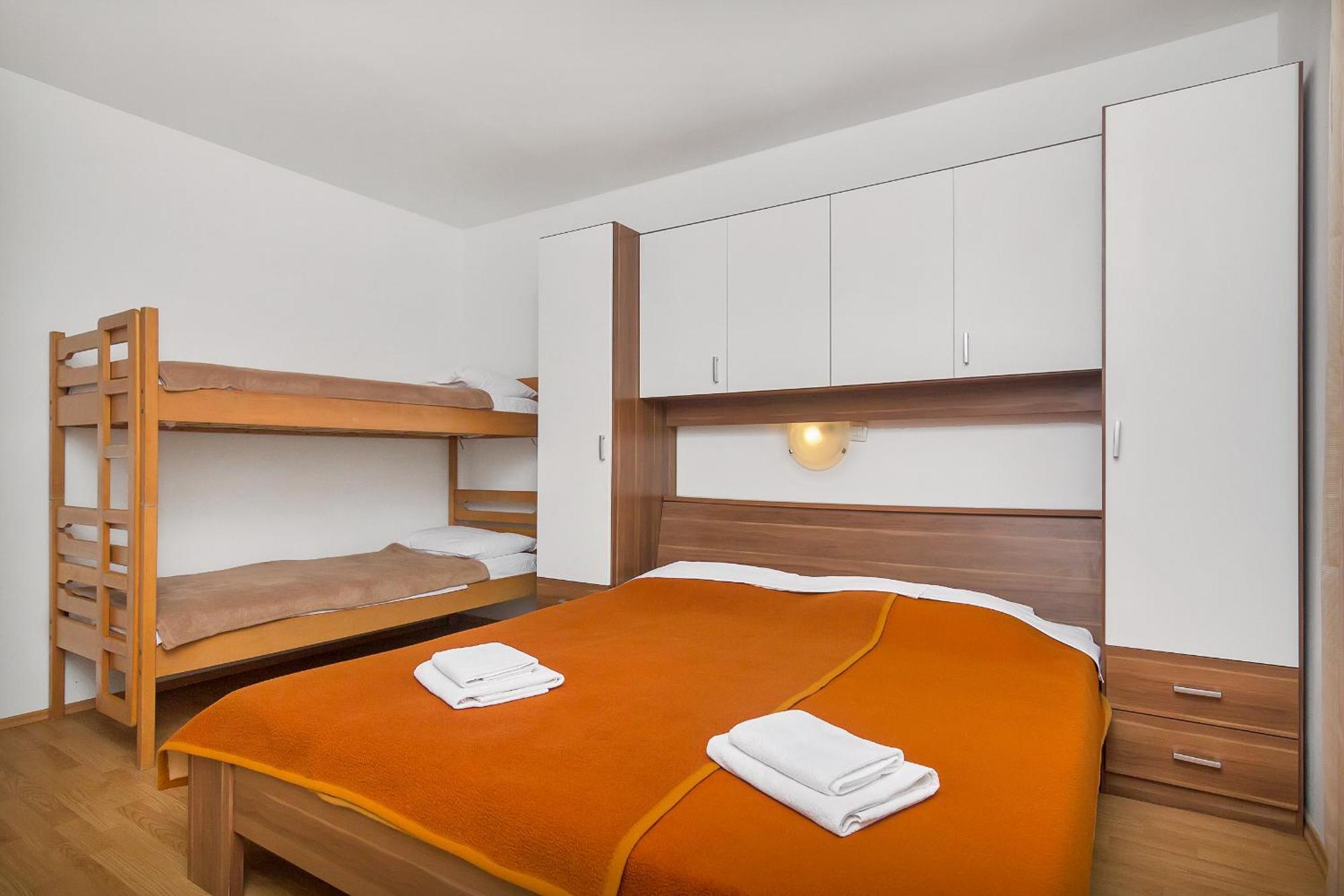 Apartmani Cico Gdinj Екстериор снимка