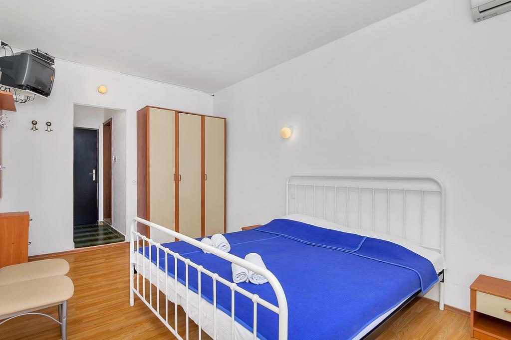 Apartmani Cico Gdinj Екстериор снимка