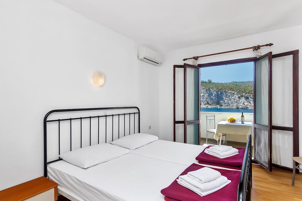 Apartmani Cico Gdinj Екстериор снимка